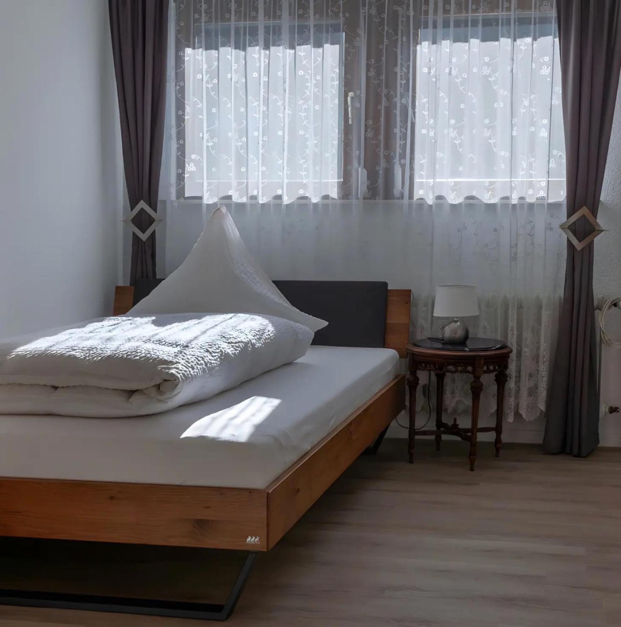 Pension Haus Monika ซัสบาควัลเดิน ภายนอก รูปภาพ