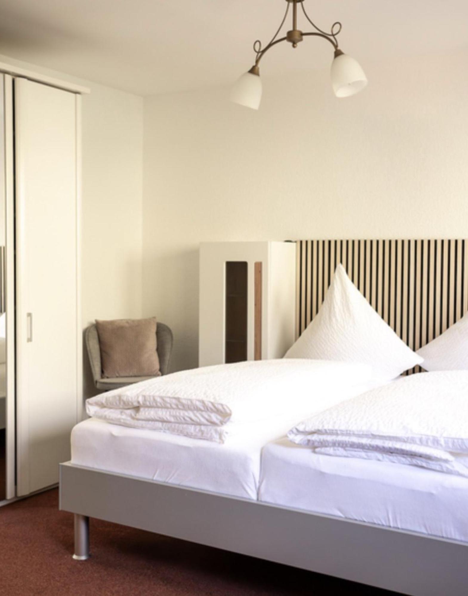 Pension Haus Monika ซัสบาควัลเดิน ภายนอก รูปภาพ